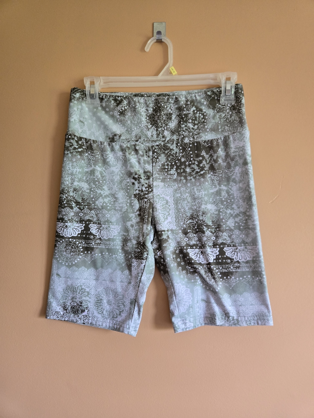 Ultra Flirt Olive Green Patterned Active Bike Shorts Waist=13"